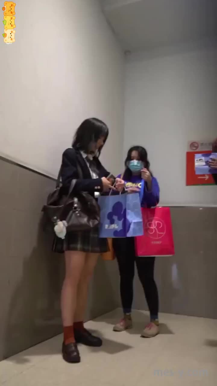 0ca384e4-39d5-43ef-b361-778e5b837de8.mp4