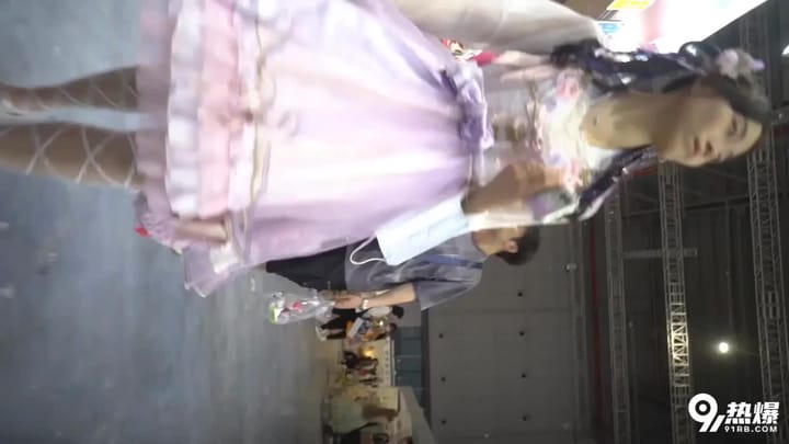 0e81b4ff-f489-4984-b21b-7b9eb60fba67.mp4