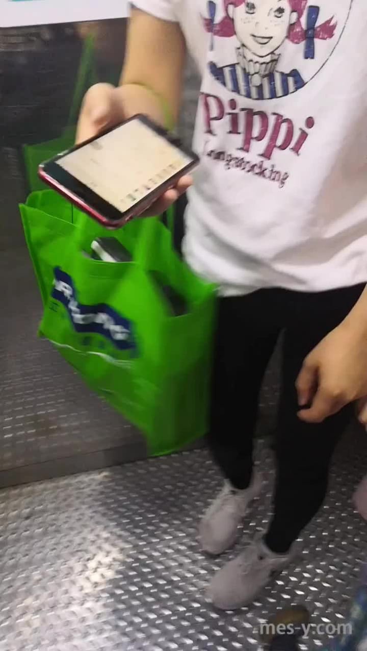 f9bc403b-1f48-4e8e-a4e5-8512a775a59b.mp4