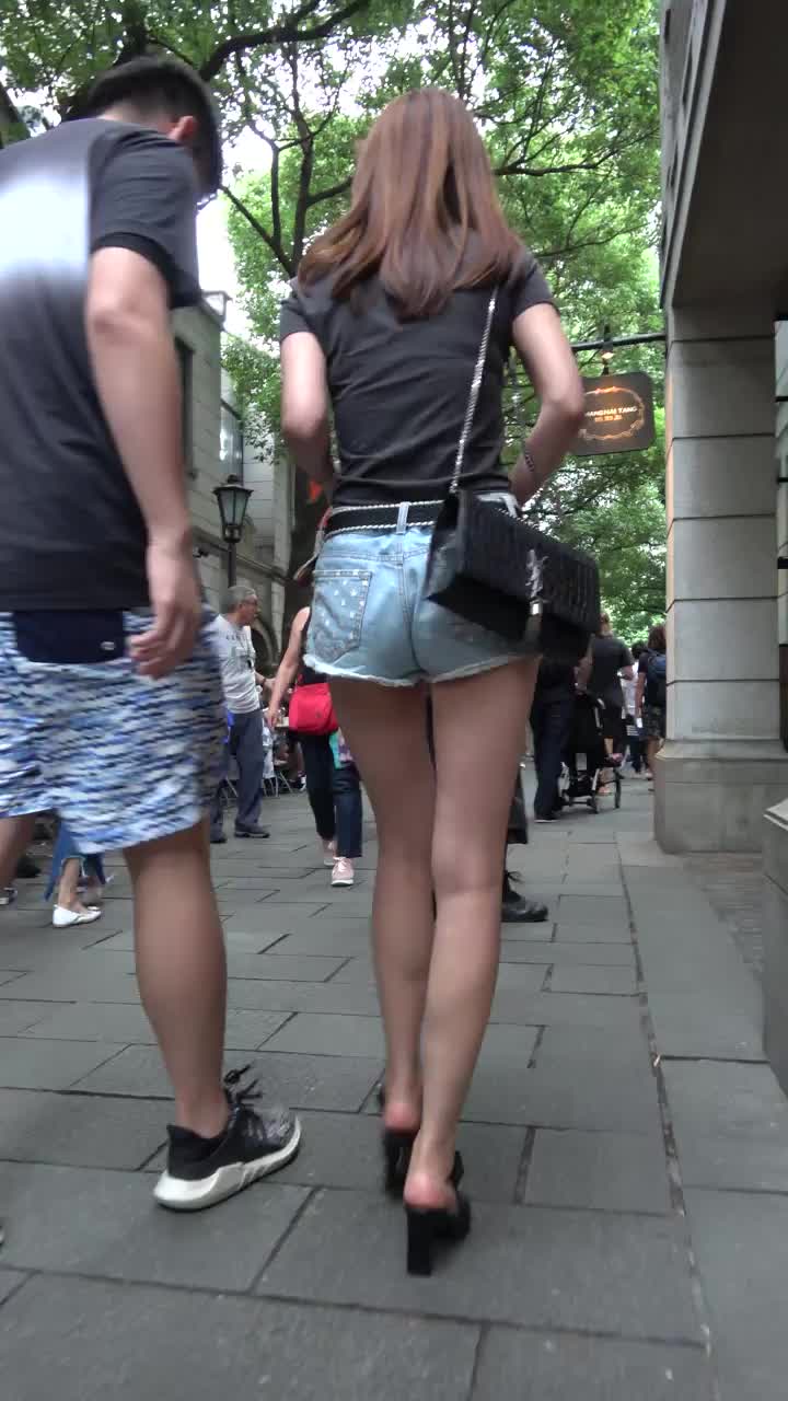 e2a1b044-4e0d-486d-b00c-0d67f88174ed.mp4