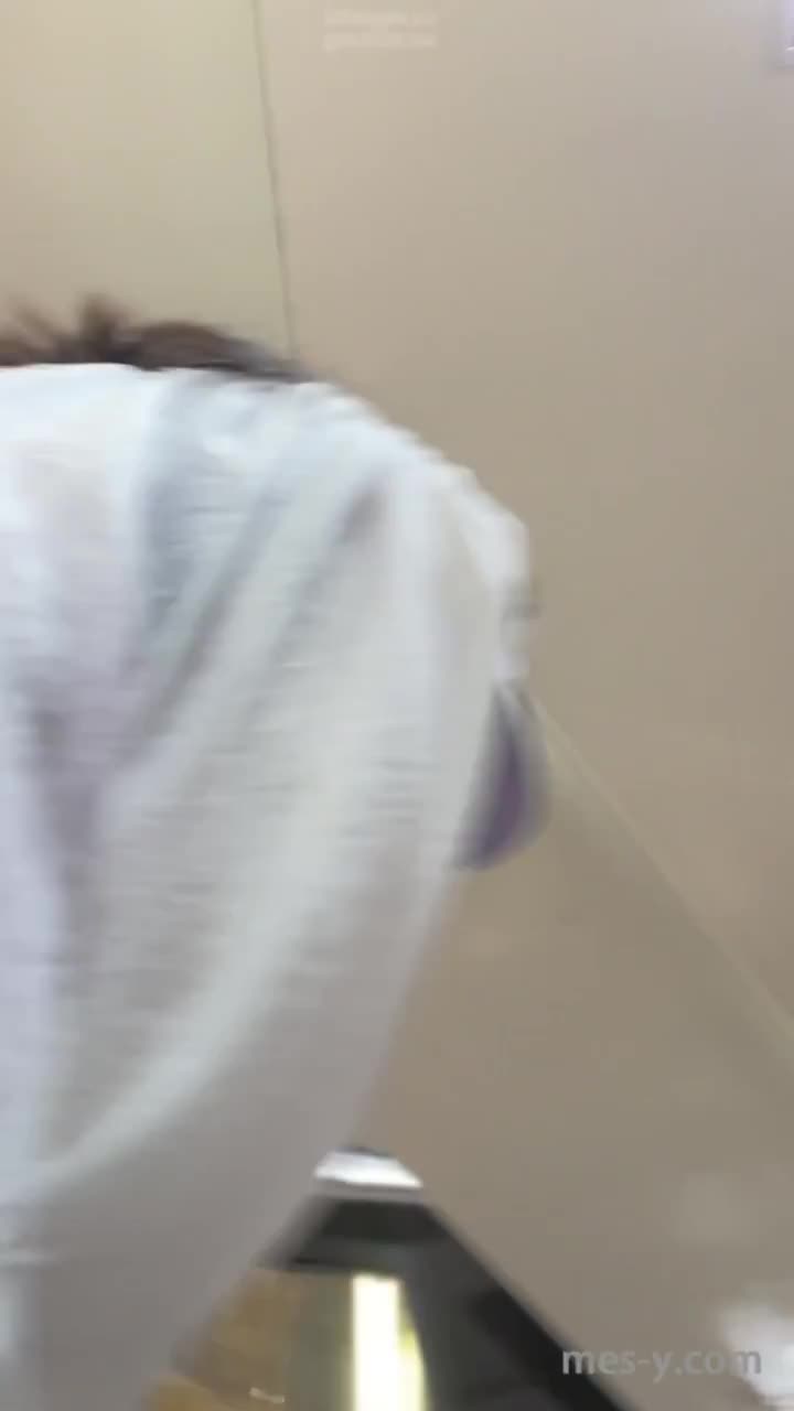 d3038f81-1a7d-489f-853b-04a6710f8895.mp4