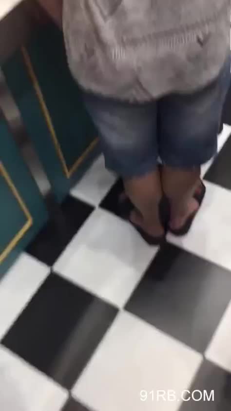 ec714dce-90ec-445c-8bef-b0c99d878511.mp4