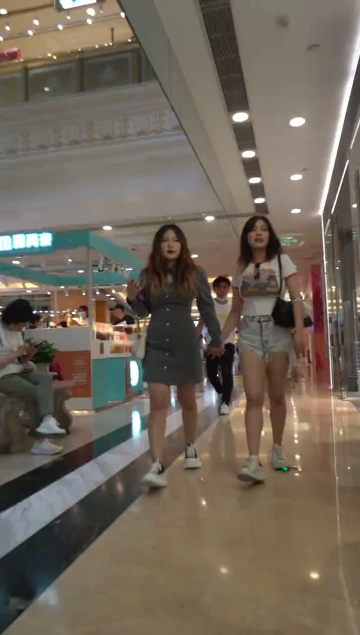 9b8b4271-961d-48c1-9919-e685af7d1249.mp4