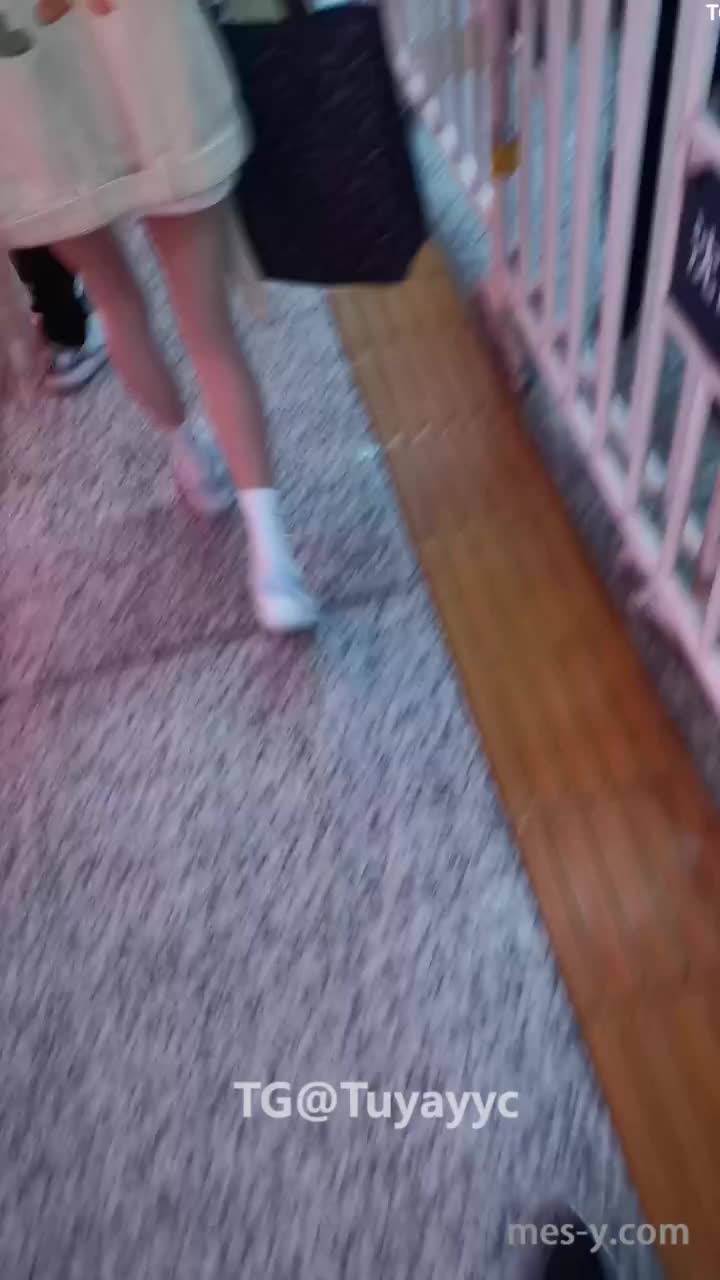 8a82eafa-86af-4c4d-8478-f25d925634ee.mp4