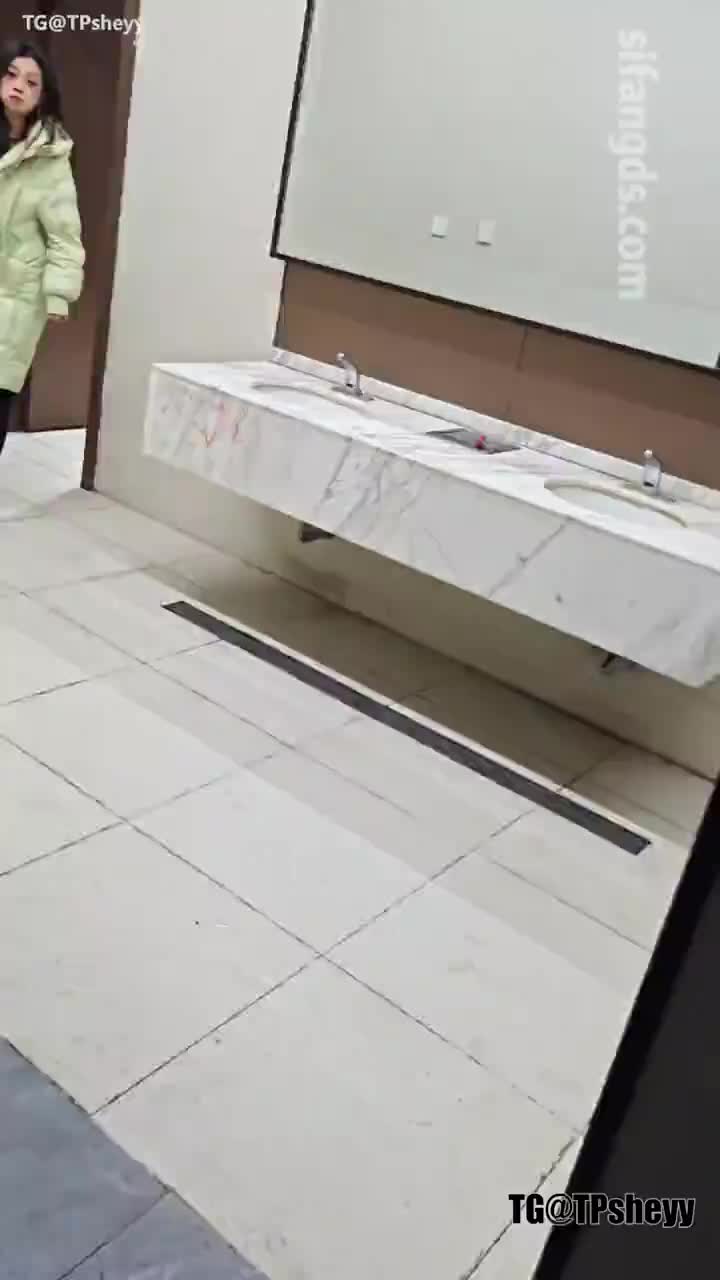 375bc73a-0519-435a-bed0-678e8afff707.mp4