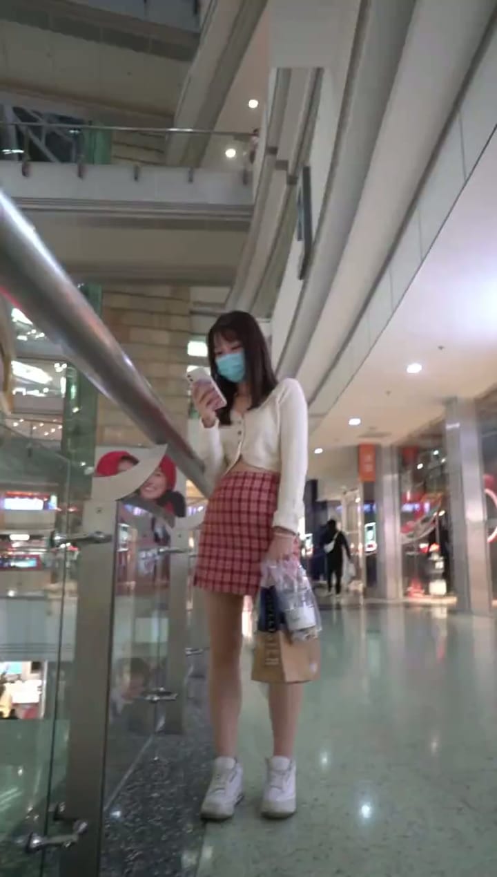 8a78df75-a191-467c-8ac0-ca4efe19bd45.mp4