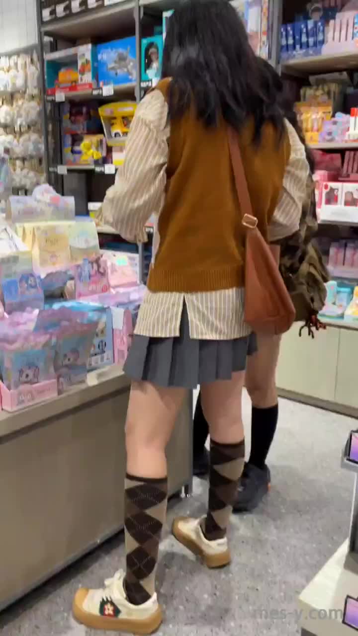 2a3f647b-8c26-452c-a2d3-38eaad5d9ce7.mp4