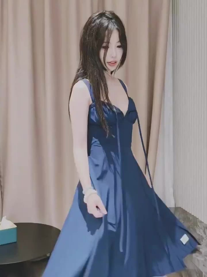 5bcedadf-098b-42d4-bce4-42bc1f621461.mp4