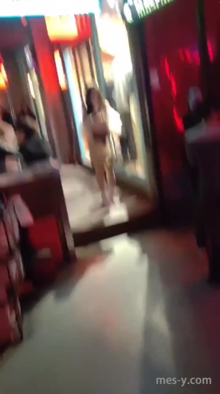 f5f42501-8c1e-4be3-8386-b3ec7cccf208.mp4