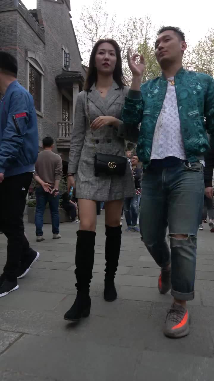 14f844ab-3898-4e63-8663-4360107da45b.mp4