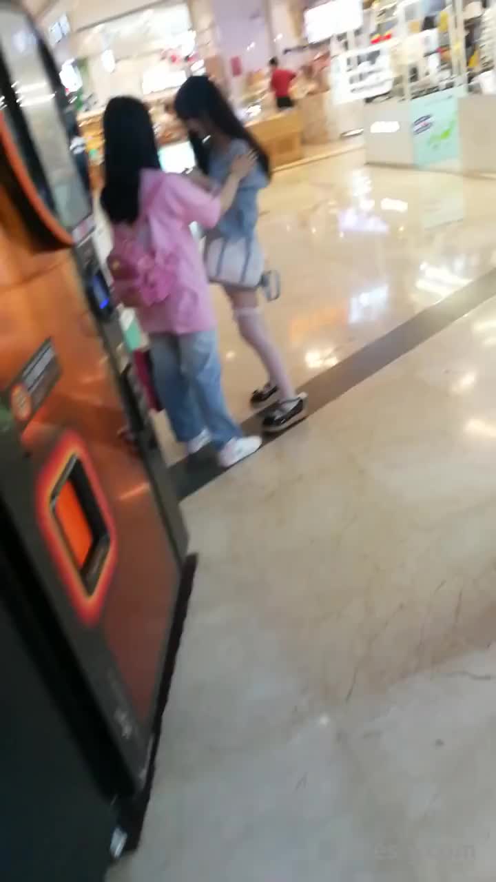 d38ebb92-0946-49fa-910f-078acd0c8083.mp4