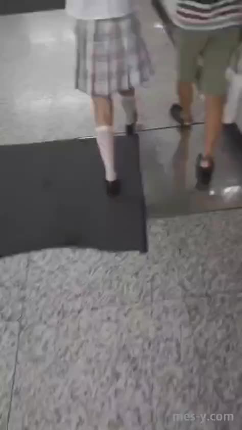 ab62db0c-5de7-4fd8-8b8a-fc04c109590a.mp4