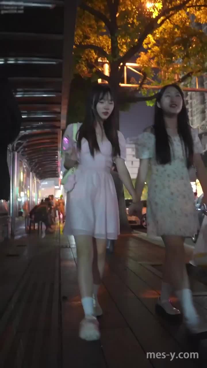 af10e012-91c6-4b93-bd46-593dfc4a34ef.mp4