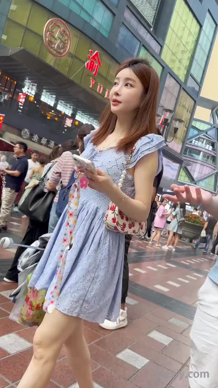 0e5e021f-b59b-48bb-8577-2dbf4429cc38.mp4