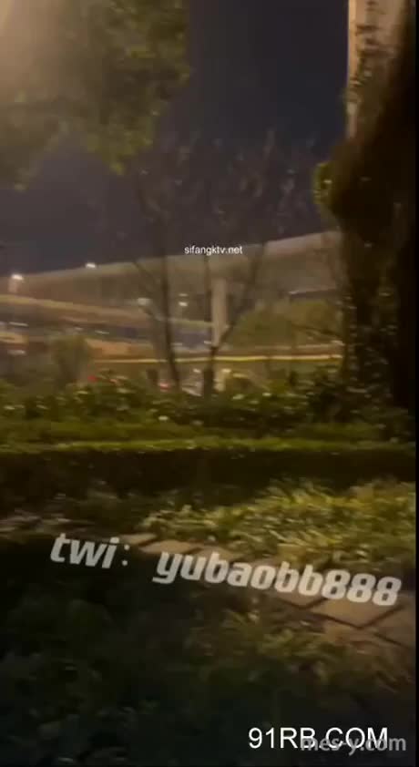 b0dde904-48e1-42ae-89f2-d6b0fbae2f21.mp4