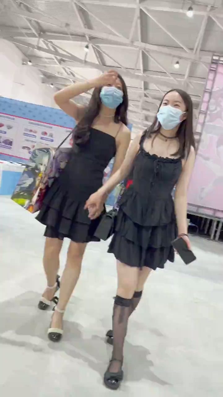 6f105195-44d9-4a5e-b8e6-e12cee6c6786.mp4