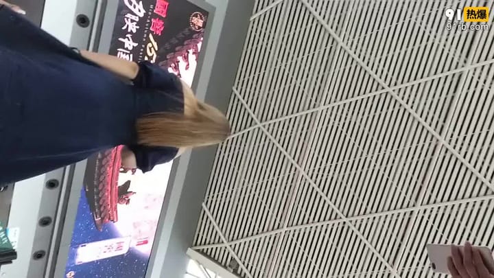 e7b59426-974d-442e-91f4-f1155466a798.mp4