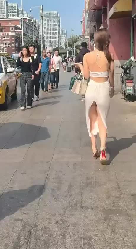 523cf2d3-cea5-47fe-b84b-65dadde99926.mp4