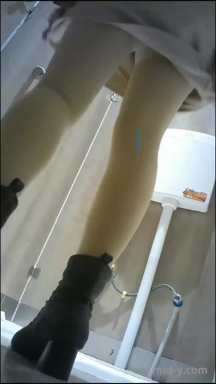 3e91ec82-157c-422f-b877-6fac677cdbeb.mp4