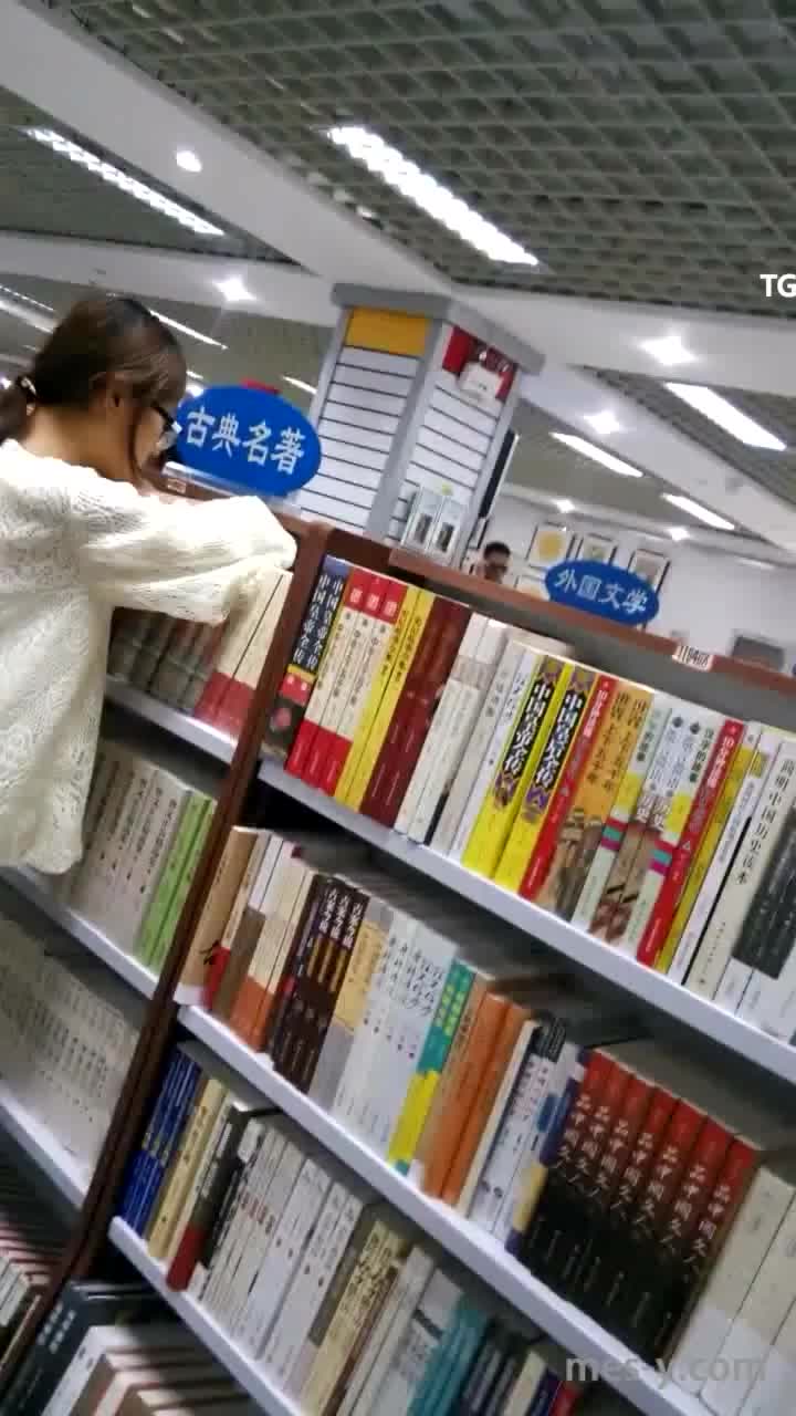 8db40cb2-938a-4006-873a-c4a3b6c085e1.mp4