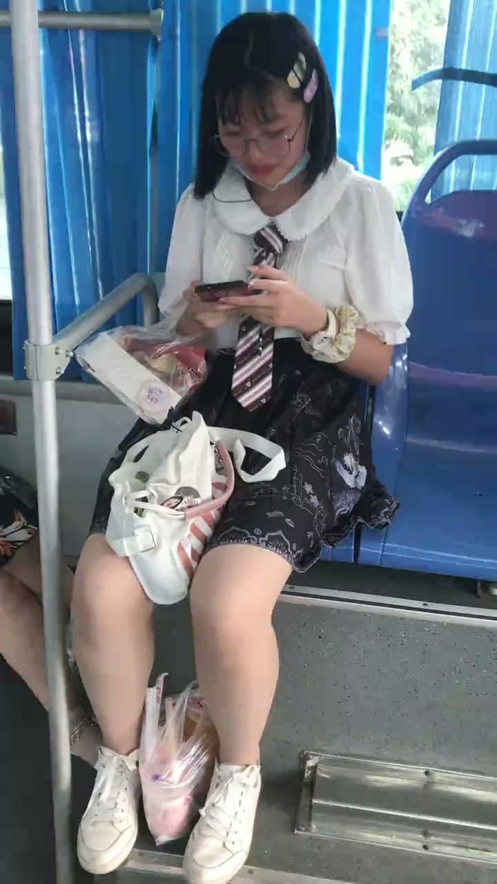 6d8013c9-7fd0-4680-8dc1-c4362e1196ac.mp4