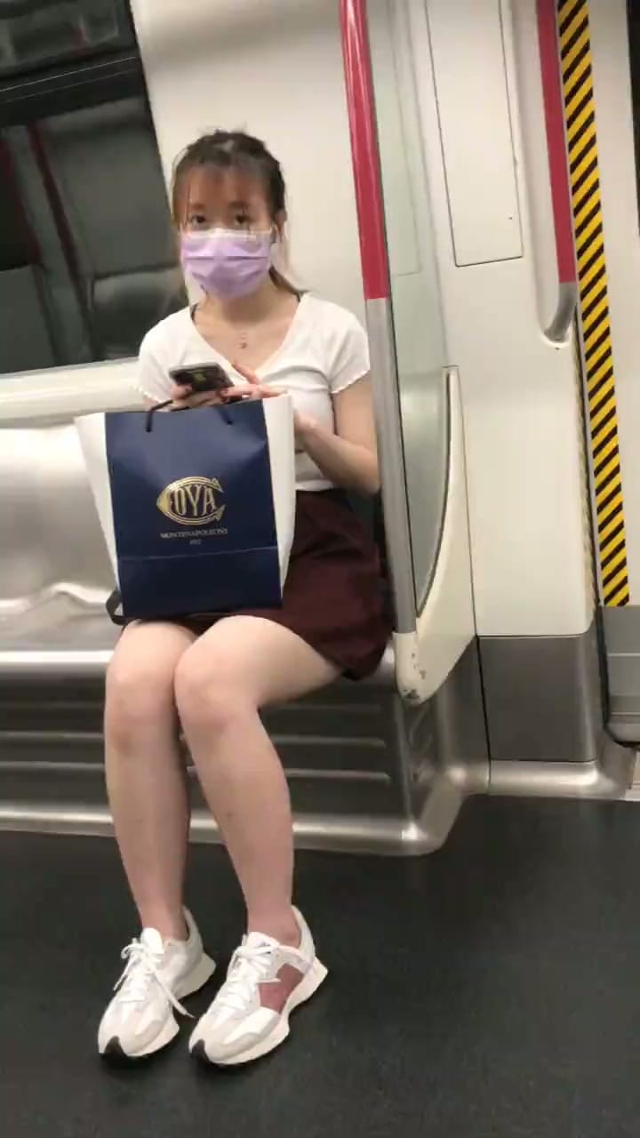 f5ae81a1-42b4-4596-aee6-d59a0092d927.mp4