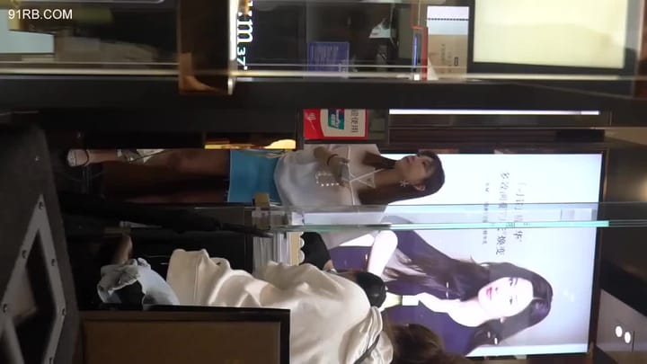 38b644ce-e78e-4966-8d96-316f5cb3eb4d.mp4