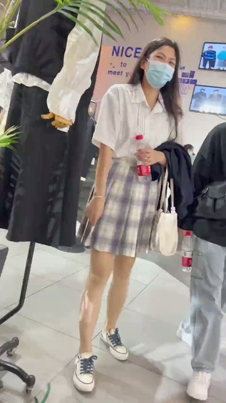 09de0e91-7b63-4a99-9b21-86d9365cc0f7.mp4