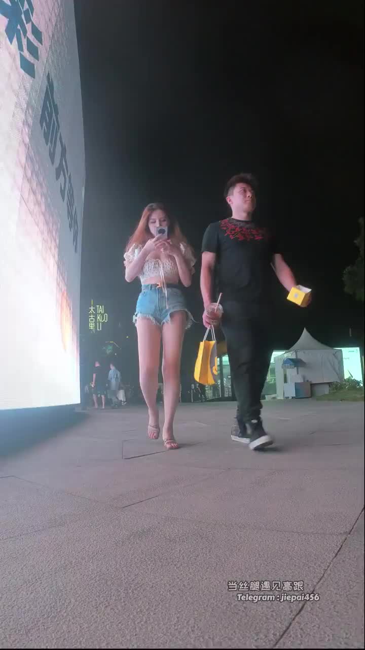 5c27ba89-de21-4426-ba01-852b4ba52ab6.mp4