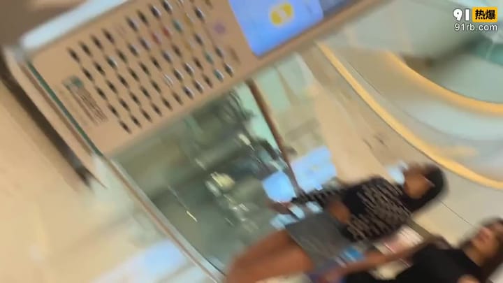 9cc1ed33-a3f9-4fda-ae8a-5a53fa4ee3d1.mp4