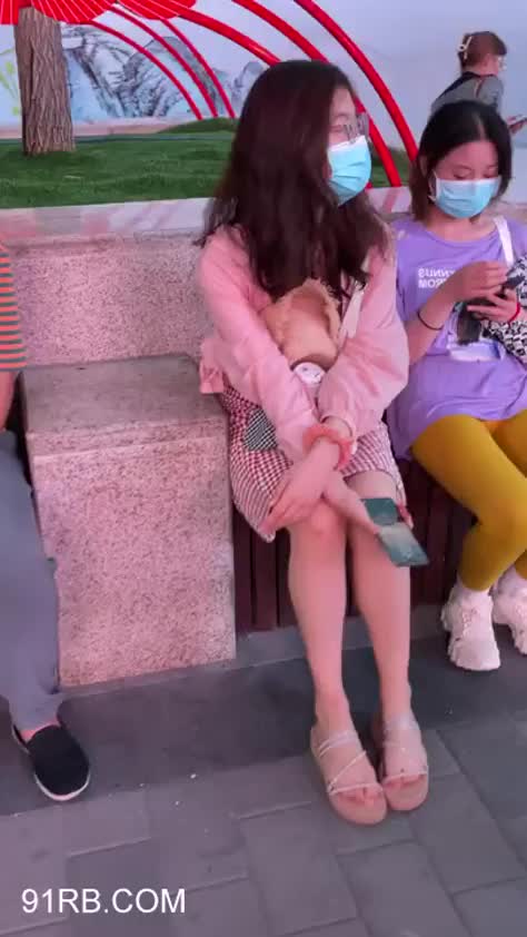 039004dc-9733-46f8-a897-1229475a16ca.mp4