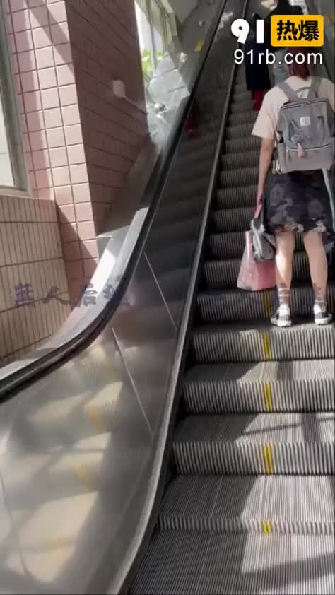 51b4c9d3-0dee-40ec-8321-37540bb1833f.mp4