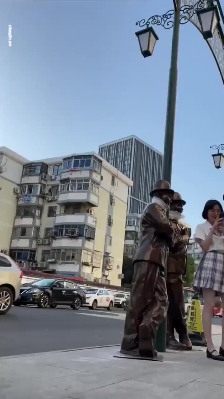 15756e55-b9a6-40dc-bbca-f7299eba1c06.mp4