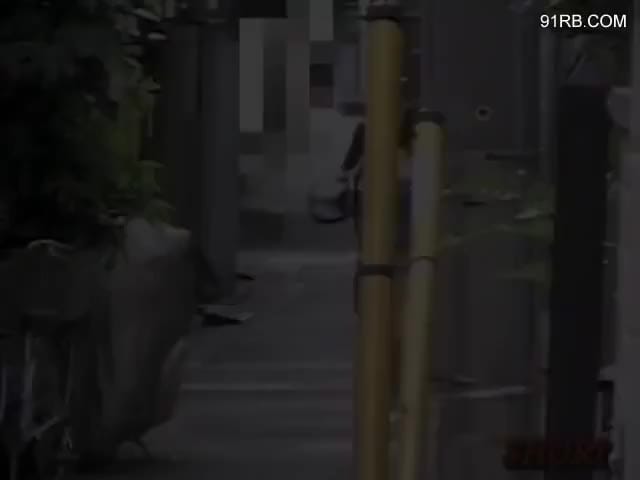 ff5b0387-f31d-4d9f-825a-74bd3a3fa801.mp4