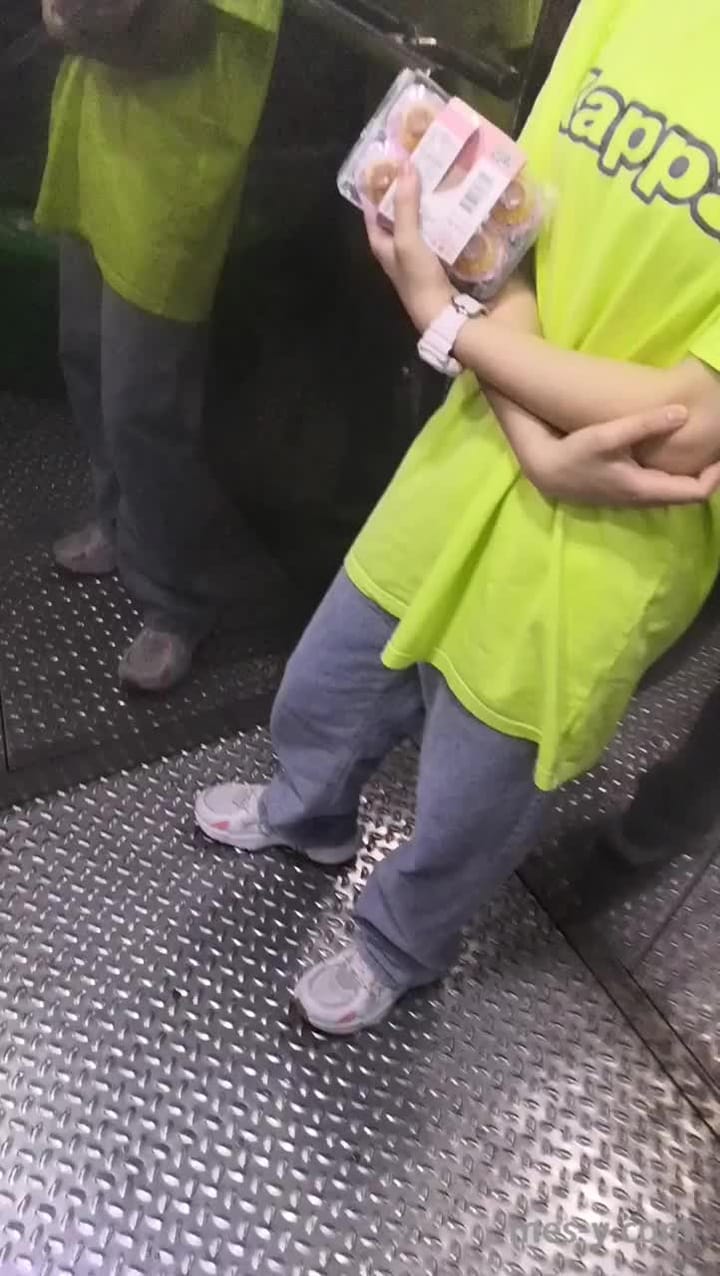 8e96fd80-e981-4747-ae24-5f8c8180333e.mp4