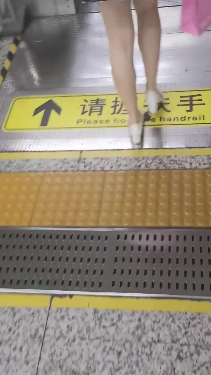 f2fc3d8c-7970-4ab8-9c23-218d9d86522d.mp4