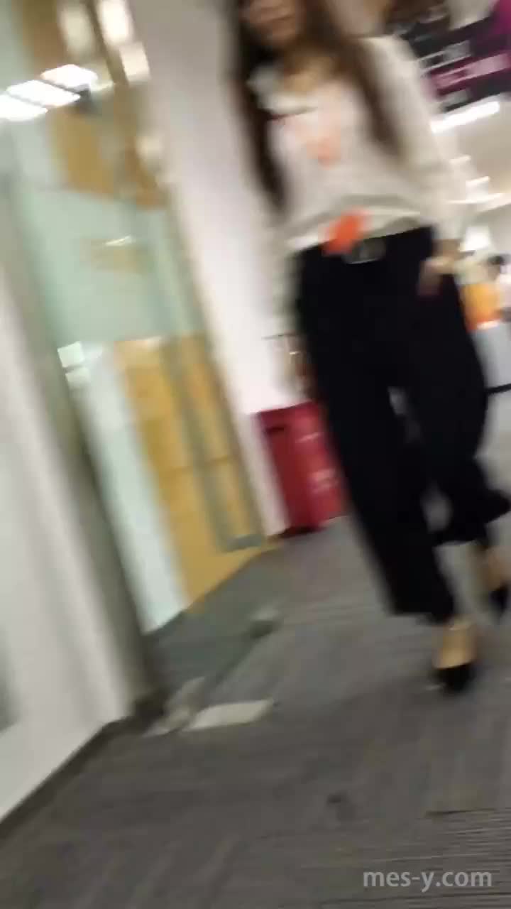 d14ed3f4-7a56-41e1-945e-4163cc2a0a09.mp4