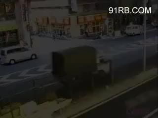 ef387fb9-3b68-4eb7-bb62-1fcf19f8e8d3.mp4