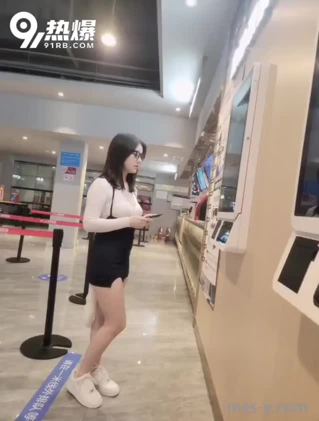 4c8ef5e5-322e-4b35-be68-730f58c7b454.mp4