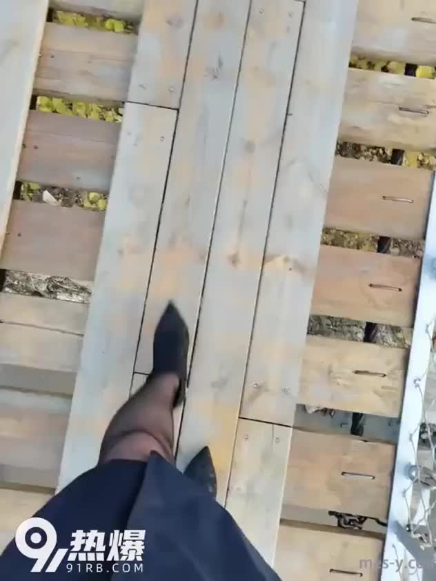 263d6167-682b-455d-97a8-64fd7a2c5e81.mp4