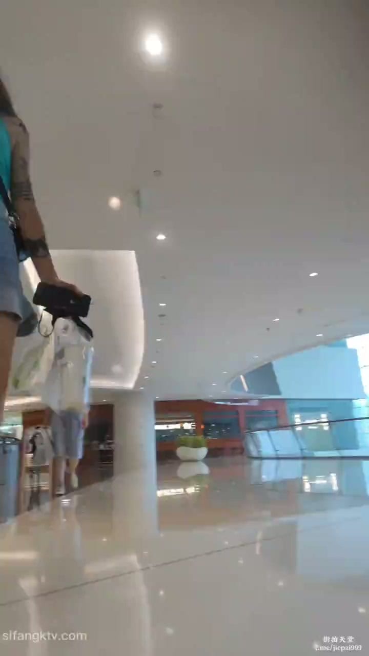 200fe66a-ef30-4a6d-8cc3-1847b59f4e14.mp4