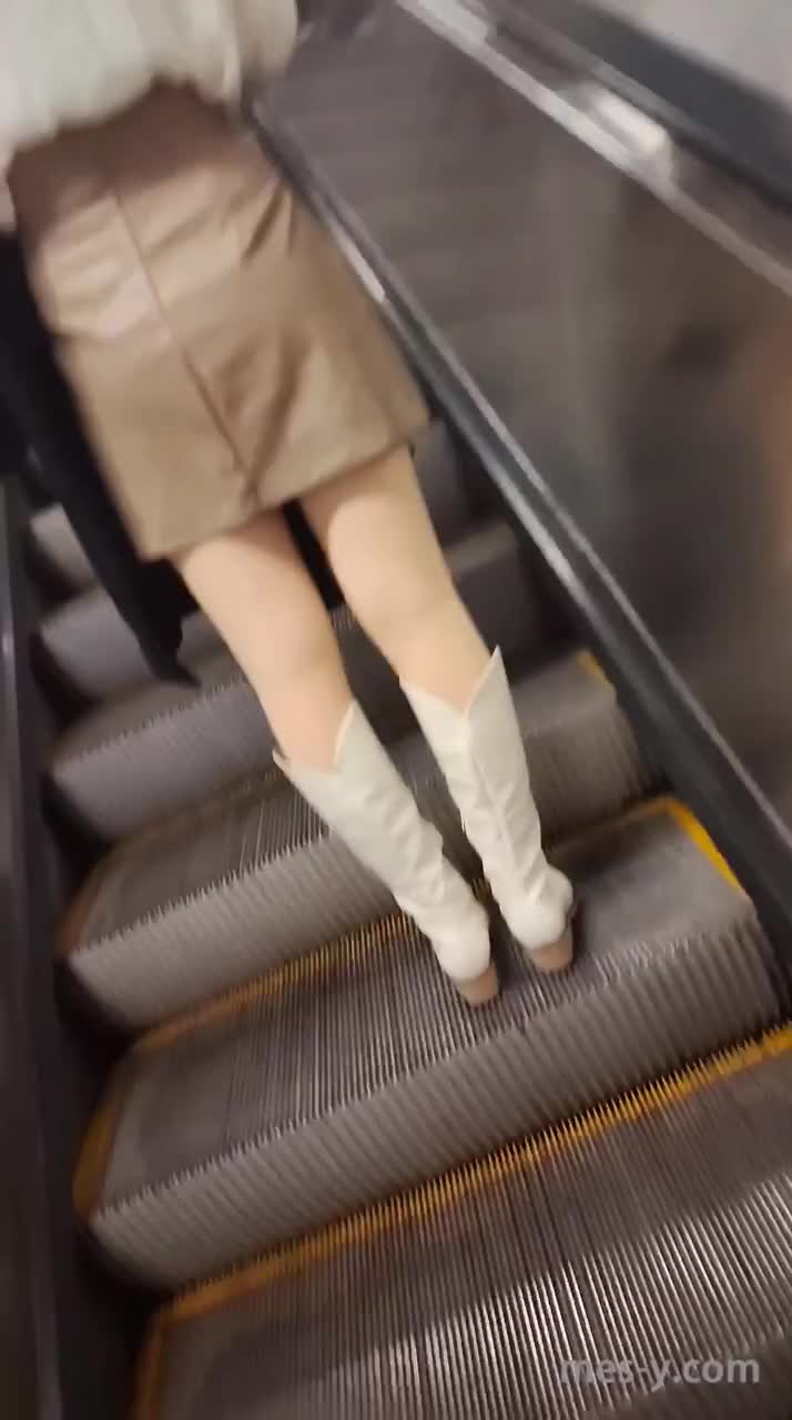 a511946e-04e8-4ec6-84a2-cc1270b9c95d.mp4