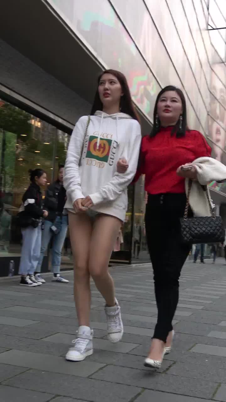 e6b109e6-ab83-4f7d-ae9f-596b140ee502.mp4