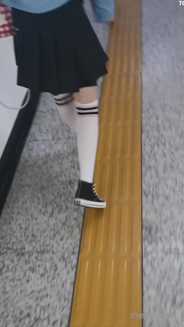 a86b5557-d5cf-4d00-adfb-eb6132b7ca36.mp4