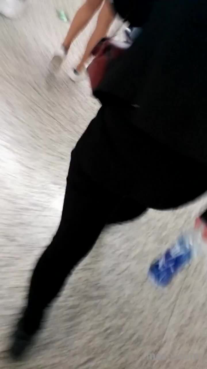 2351f814-11af-4469-88d5-e90e2bad9c68.mp4