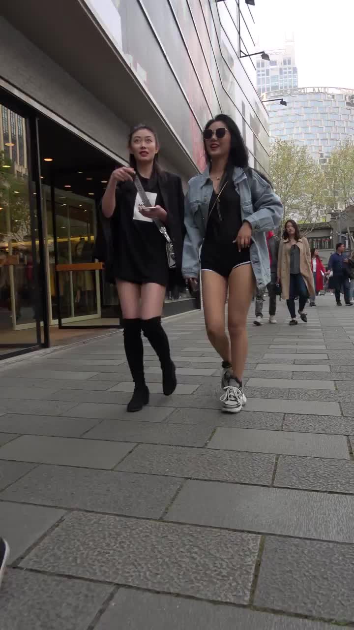 ee011704-23fe-4531-b66c-47f3ec5d5e83.mp4