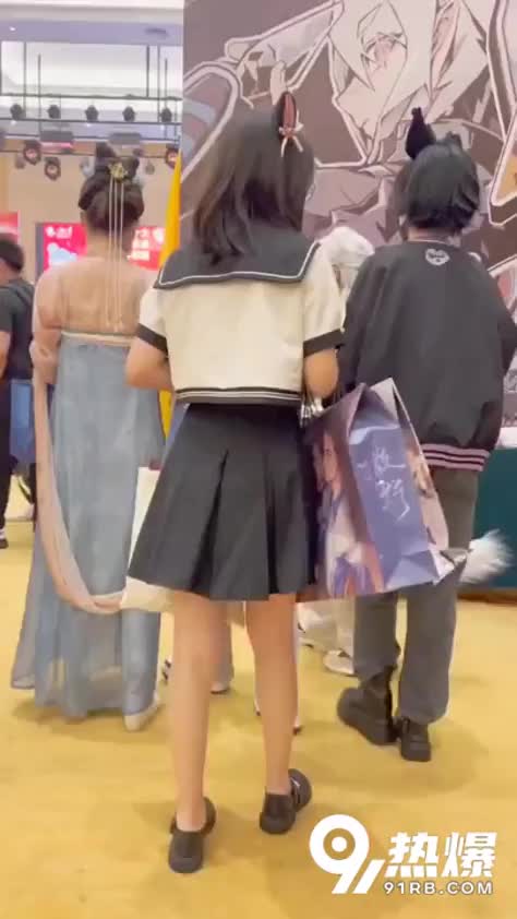 edc9951c-eb56-49e6-a536-b2e75824518b.mp4