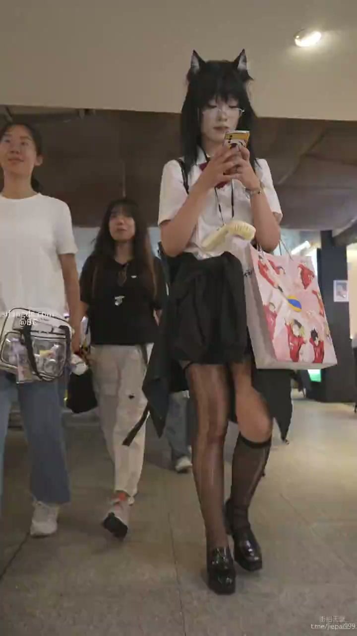 0d23ab74-5d27-41c8-83cb-aed45bc59444.mp4