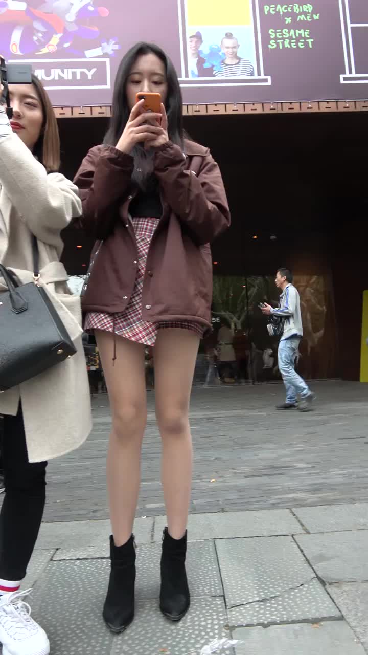 6cdec927-d5d2-4219-9b49-6a20f659b347.mp4