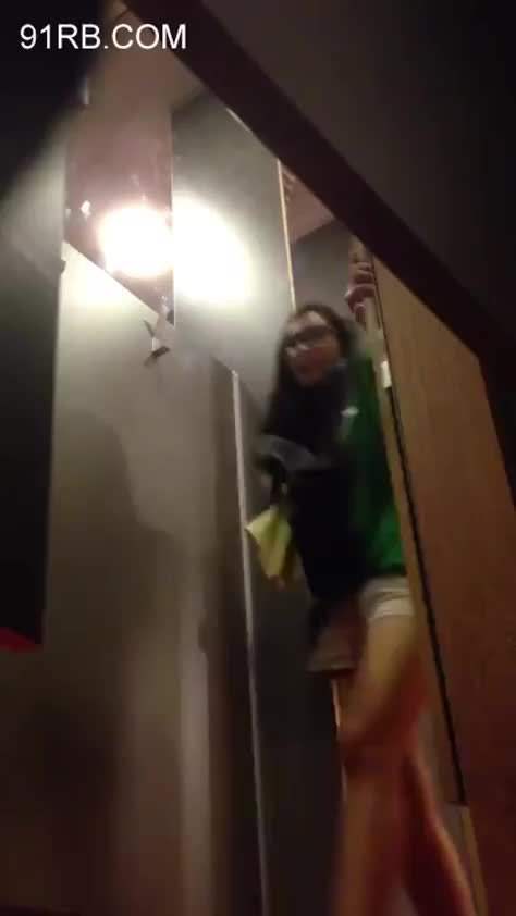 02120840-2c68-48da-94c1-d59ad548b5f8.mp4